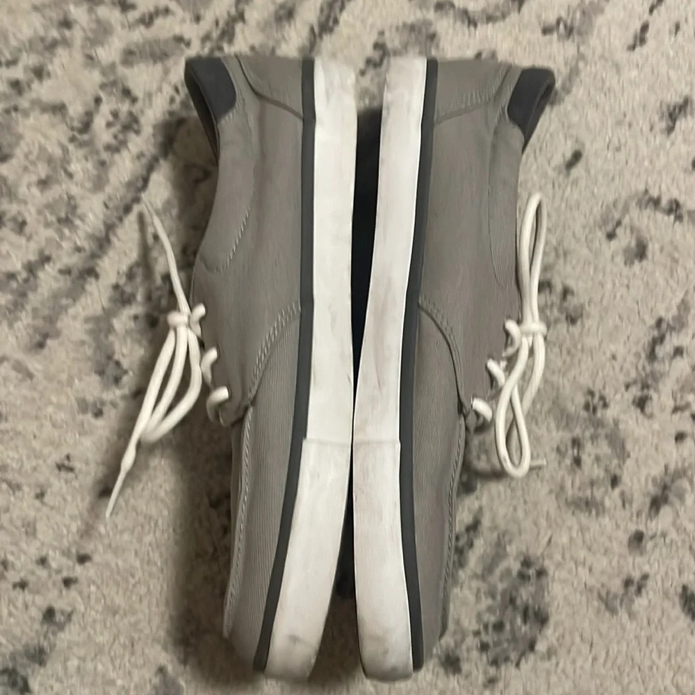 Reef Men's Deckhand 3 Sneaker Grey/ White Size 9 US
